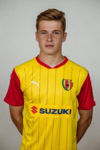 19. Paweł Łysiak - pomocnik / Korona Kielce