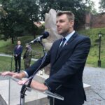 31.08.2020 Sandomierz. Uroczystości z okazji 40-lecia powstania NSZZ „Solidarność”. Skwer Solidarności w Sandomierzu. Na zdjęciu Marcin Marzec - burmistrz Sandomierza / Grażyna Szlęzak-Wójcik / Radio Kielce