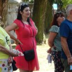 09.08.2020. Opatów. Spacer pn. „Opatowskie zakątki” / Emilia Sitarska / Radio Kielce