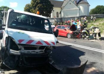 01.08.2020 Osiek. Wypadek na drodze krajowej nr 79 / policja