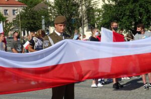 01.08.2020 Ostrowiec. 76. rocznica wybuchu Powstania Warszawskiego / Emilia Sitarska / Radio Kielce