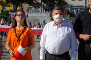 01.08.2020 Ostrowiec. 76. rocznica wybuchu Powstania Warszawskiego. Na zdjęciu (po prawej): Andrzej Kryj - poseł PiS / Emilia Sitarska / Radio Kielce