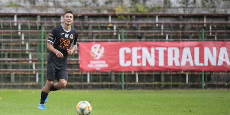 28.09.2019. Kielce. Derby regionu świętokrzyskiego. Korona II Kielce - KSZO Ostrowiec / Wiktor Taszłow / Radio Kielce