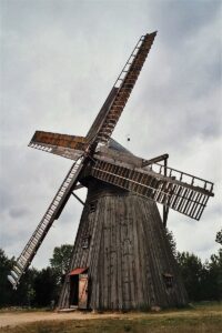 Muzyczne Podróże. Pomorze. Skansen Wdzydze Kiszewskie / Danuta Rasała