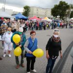 27.08.2020. Kielce. Mieszkańcy zwiedzają zmodernizowany dworzec autobusowy / Wiktor Taszłow / Radio Kielce
