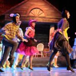 28.08.2020. Kielce. Premiera "Kopciuszka" w KTT / Wiktor Taszłow / Radio Kielce