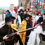 29.08.2020. Chęciny. Historyczne pokazy na zamku / Wiktor Taszłow / Radio Kielce