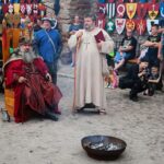 29.08.2020. Chęciny. Historyczne pokazy na zamku / Wiktor Taszłow / Radio Kielce