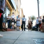 30.08.2020 Kielce. Spacer śladami miejskich pomników / Wiktor Taszłow / Radio Kielce