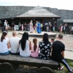 30.08.2020. Chęciny. Piknik na zamku / Wiktor Taszlow / Radio Kielce