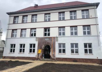 13.09.2020 Kazimierza Wielka. Modernizacja Samorządowej Szkoły Podstawowej nr 1 im. Hugona Kołłątaja / Łukasz Maderak