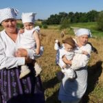 08.09.2020. Boszczynek. Powstaje film o żniwach / UMiG Skalbmierz