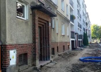 Instalacja jest teraz naprawiana. Do końca tygodnia gazownicy mają przywrócić zasilanie w budynku / Przemysław Woś / Radio Gdańsk