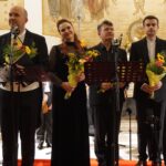 16.09.2020. Busko-Zdrój. XXVI Międzynarodowy Festiwal Muzyczny imienia Krystyny Jamroz w Busku-Zdroju. Koncert „Muzyka mistrzów” w kościele świętego Brata Alberta. Na zdjęciu (od lewej): Jarosław Bręk - bas-baryton, Ewa Tracz - sopran, Tomasz Strahl - wiolonczela i Paweł Wróbel - organy / Dorota Klusek / Radio Kielce