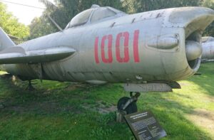 21.09.2020 Skarżysko. Muzeum im. Orła Białego. Myśliwiec przechwytujący MIG-17PF / Anna Głąb / Radio Kielce