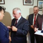 21.09.2020. Skarżysko-Kamienna. Otwarcie biura poselskiego posła na Sejm RP Krzysztofa Lipca. Na zdjęciu:  Ewa Walkiewicz, poseł Krzysztof Lipiec, Zbigniew Koniusz - wojewoda świętokrzyski i Andrzej Bętkowski - marszałek województwa świętokrzyskiego / Anna Głąb / Radio Kielce