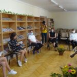 04.09.2020. Jędrzejów. Narodowe Czytanie w Miejsko-Gminnej Biblioteki Publicznej w Jędrzejowie / Ewa Pociejowska-Gawęda / Radio Kielce