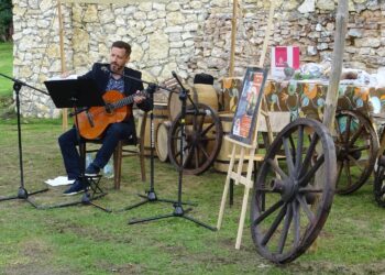 06.09.2020. Leśnica. Koncert charytatywny dla Ani Sosnowskiej. Na zdjęciu: dr hab. Wojciech Daszkiewicz / Ewa Pociejowska-Gawęda / Radio Kielce