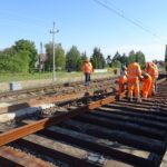 08.09.2020. Skroniów. Zamknięty przejazd kolejowy / Grzegorz Wileczek