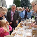 20.09.2020. Jędrzejów. Kiermasz słodkości u ojców cystersów / Ewa Pociejowska-Gawęda / Radio Kielce