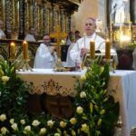 23.09.2020 Jędrzejów. Jubileuszowa msza święta w klasztorze cystersów. Na zdjęciu (w środku): biskup Jan Piotrowski / Ewa Pociejowska-Gawęda / Radio Kielce