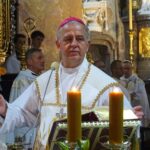 23.09.2020 Jędrzejów. Jubileuszowa msza święta w klasztorze cystersów. Na zdjęciu (w środku): biskup Jan Piotrowski / Ewa Pociejowska-Gawęda / Radio Kielce