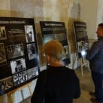 24.09.2020 Jędrzejów. Wystawa "Powrót do macierzy" / Ewa Pociejowska-Gawęda / Radio Kielce