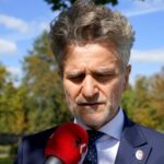 11.09.2020. Kielce. Obchody 19. rocznicy ataku na World Trade Center przed pomnikiem Homo Homini. Na zdjęciu: Krzysztof Słoń - senator PiS / Piotr Kwaśniewski / Radio Kielce
