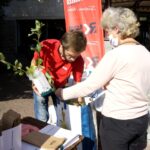 18.09.2020 Kielce. Radio Kielce. Akcja „SadziMY” / Piotr Kwaśniewski / Radio Kielce