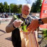 18.09.2020 Kielce. Radio Kielce. Akcja „SadziMY” / Piotr Kwaśniewski / Radio Kielce