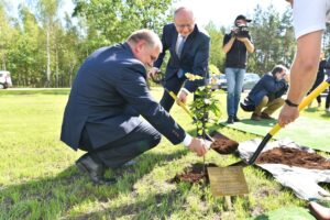 04.09.2020. Kopaniny. Otwarcie Szkoły Podstawowej w Kopaninach / Magdalena Galas-Klusek / Radio Kielce