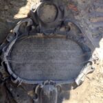 17.09.2020. Kąty Stare. Epitafia zachowane w ruinach kaplicy św. Anny w Kątach Starych / ks. Witold Januś