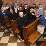 02.09.2020 Święty Krzyż. Podpisanie umowy na rozbudowę osady średniowiecznej w Hucie Szklanej / Jarosław Kubalski / Radio Kielce