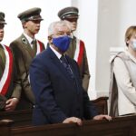 11.09.2020 Klasztor na Świętym Krzyżu. Jubileusz 70-lecia Świętokrzyskiego Parku Narodowego. Na zdjęciu (od lewej): poseł Krzysztof Lipiec i Małgorzata Pruś - dyrektor biura poselskiego Krzysztofa Lipca  / Jarosław Kubalski / Radio Kielce