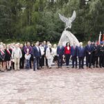 06.09.2020 Gościniec. Uroczystości przed Pomnikiem Lotników / Jarosław Kubalski / Radio Kielce