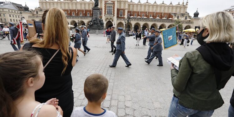 05.08.2020 Kraków. Marsz Szlakiem I Kompanii Kadrowej / Jarosław Kubalski / Radio Kielce