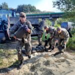 15.09.2020 Rzeka San koło Radomyśla. Ćwiczenia przeciwpożarowe terytorialsów / ŚBOT