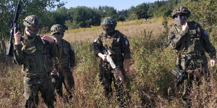 28.09.2020 Staszów. Strzeleckie ćwiczenia z podstaw taktyki zielonej / Mł. Insp. ZS Marek Morawski