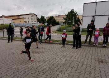 27.09.2020 Kazimierza Wielka. 8. Kazimierski Bieg Szlakiem Megalitów / Marta Gajda / Radio Kielce