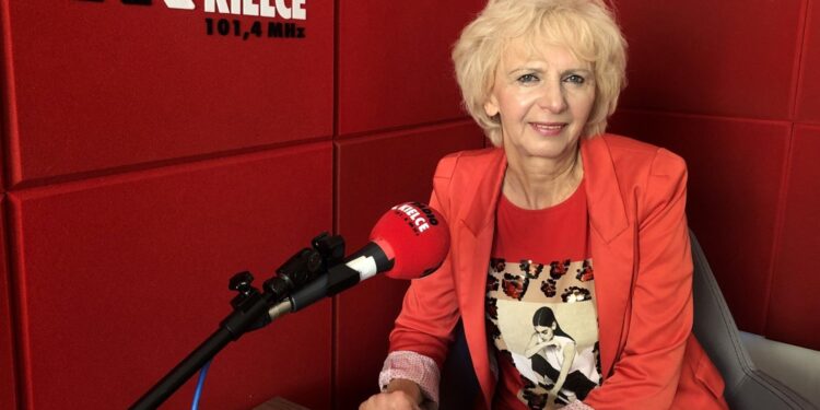 Halina Jakubczak - dyrektor biblioteki w Zawichoście / Grażyna Szlęzak-Wójcik / Radio Kielce