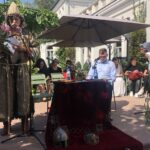 05.09.2020. Sandomierz. Narodowe Czytanie. Na zdjęciu (od lewej): Karol Bury - kasztelan Chorągwi Rycerstwa Ziemi Sandomierskiej, Marcin Marzec - burmistrz Sandomierza i Dominik Płaza - dyrektor Muzeum Okręgowego w Sandomierzu / Grażyna Szlęzak-Wójcik / Radio Kielce