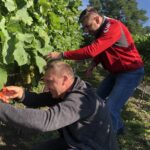 09.09.2020. Sandomierz. Winobranie w winnicy św. Jakuba. Na zdjęciu (od lewej): Marcin Marzec - burmistrz Sandomierza i Marcin Piwnik - starosta sandomierski / Grażyna Szlęzak-Wójcik / Radio Kielce