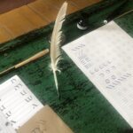 13.09.2020. Wiązownica. Święto Wsi. Warsztaty pisania gęsim piórem. Na zdjęciu: Katarzyna Ciepiela - dyrektor Staszowskiego Ośrodka Kultury. Warsztaty pisania gęsim piórem Wiązownica / Grażyna-Szlęzak-Wójcik / Radio Kielce