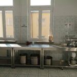 22.09.2020 Janik. Otwarcie po remoncie stołówki w Zespole Szkolno-Przedszkolnym / Emilia Sitarska / Radio Kielce