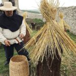 26.09.2020 Chęciny. Pokaz poświęcony bartnictwu i pszczelarstwu / Jarosław Kubalski / Radio Kielce