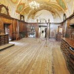 25.08.2020. Święty Krzyż. Klasztor. Zakrystia / Jarosław Kubalski / Radio Kielce