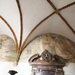 25.08.2020. Święty Krzyż. Klasztor. Krużganki / Jarosław Kubalski / Radio Kielce