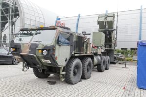 07.09.2020 Kielce. Targi Kielce. Przygotowania do MSPO. Wyrzutnia systemu Patriot / Jarosław Kubalski / Radio Kielce