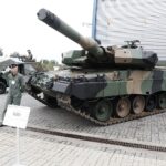 07.09.2020 Kielce. Targi Kielce. Przygotowania do MSPO. Leopard / Jarosław Kubalski / Radio Kielce