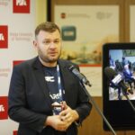 11.09.2020 Kielce. European Rover Challenge. Konferencja prasowa. Rozpoczęcie zawodów. Łukasz Wilczyński, prezes European Space Foundation i główny organizator ERC / Jarosław Kubalski / Radio Kielce